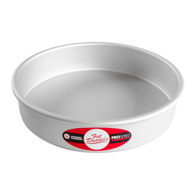 https://cdn11.bigcommerce.com/s-21kj3ntgv1/products/219/images/2161/Fat-Daddios-Anodized-Aluminum-Round-Baking-Pan-Solid-Bottom-9x2__47586.1637877532.386.513.jpg?c=2