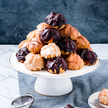 Petit Fours Mixed Profiteroles 8 Pack