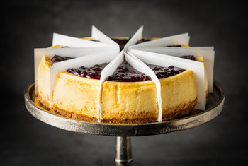 Looma's Pre-Sliced Baked Blueberry Cheesecake