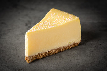 Looma's Pre-Sliced New York Style Baked Cheesecake Slice View