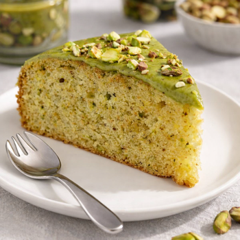 Bakels Pistachio Spread On Cake
