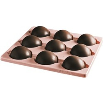 Le Dome Collection Pistachio & Dark Chocolate 9 Pieces In Tray Le Dome Collection Pistachio & Dark Chocolate 9 Pieces In Tray