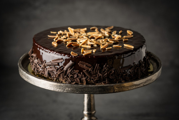 Looma's Vegan Chocolate Mud Cake