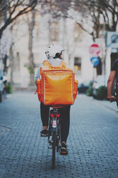 Village Vape Delivered: Elevate Your Vaping Game with Fantuan's Express Service!