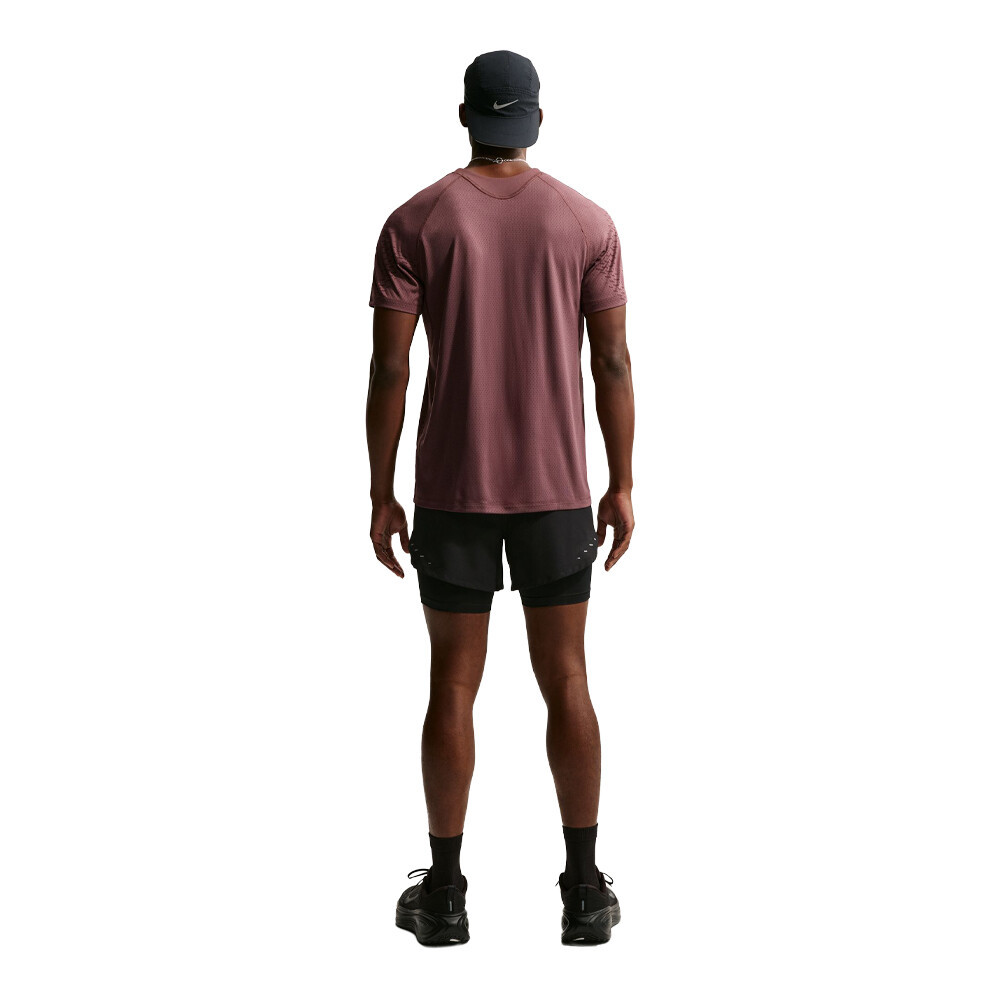 Nike Dri-FIT Stride 5 Inch Men's Hybrid Shorts | Black/Reflective Silver — photo 5