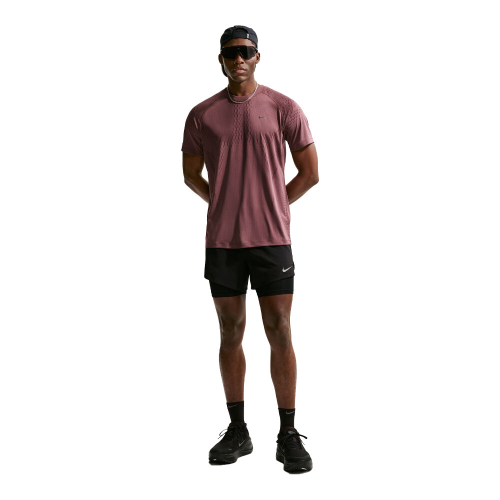 Nike Dri-FIT Stride 5 Inch Men's Hybrid Shorts | Black/Reflective Silver — photo 4