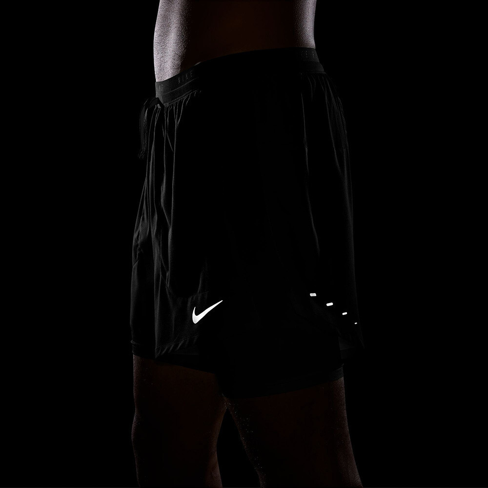 Nike Dri-FIT Stride 5 Inch Men's Hybrid Shorts | Black/Reflective Silver — photo 6