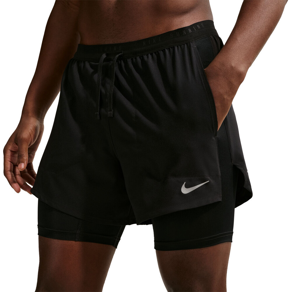 Nike Dri-FIT Stride 5 Inch Men's Hybrid Shorts | Black/Reflective Silver — photo 2