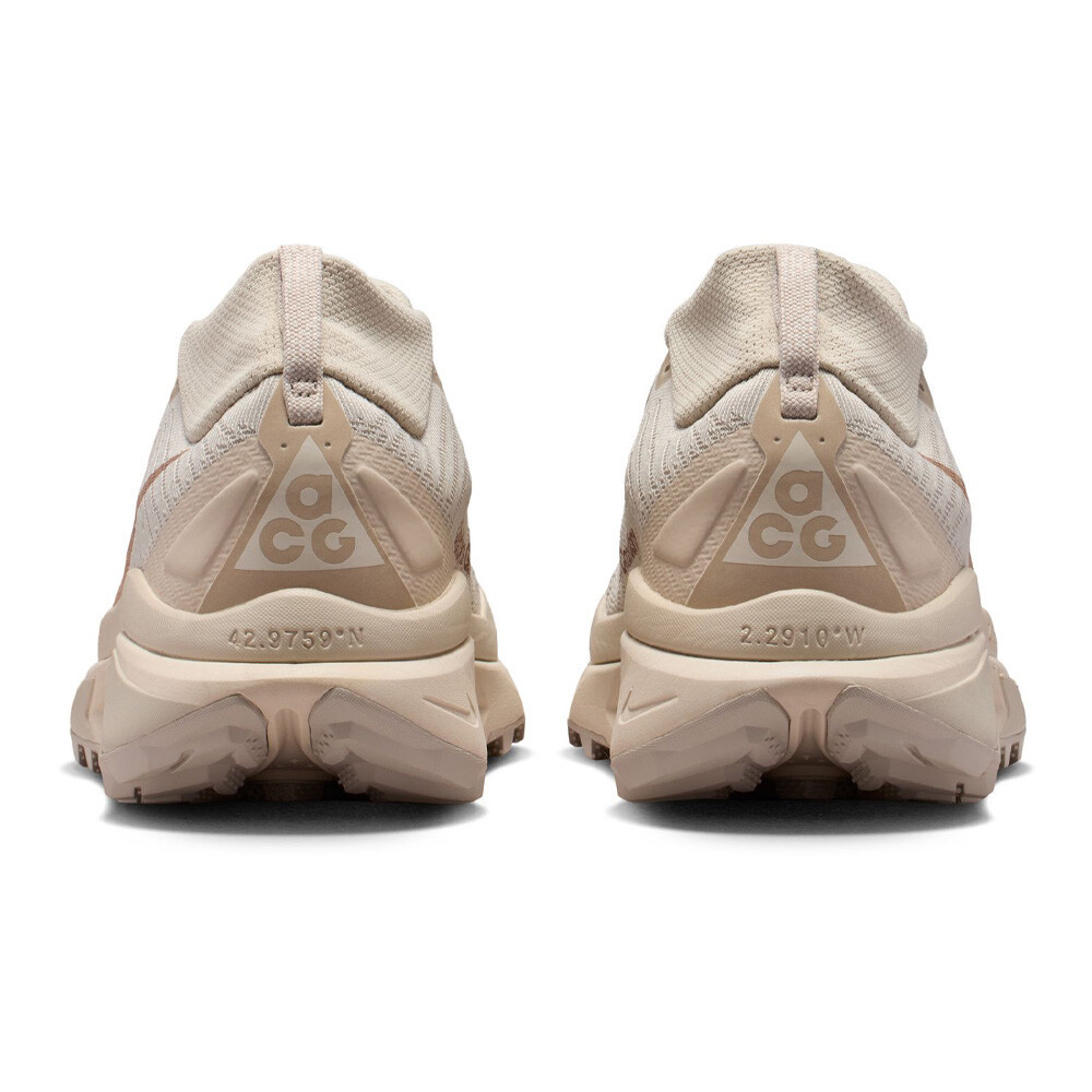 Nike ACG Zegama Women's Trail Running Shoes | Cream Ii/Safety Orange/Light Orewood Brown — photo 7