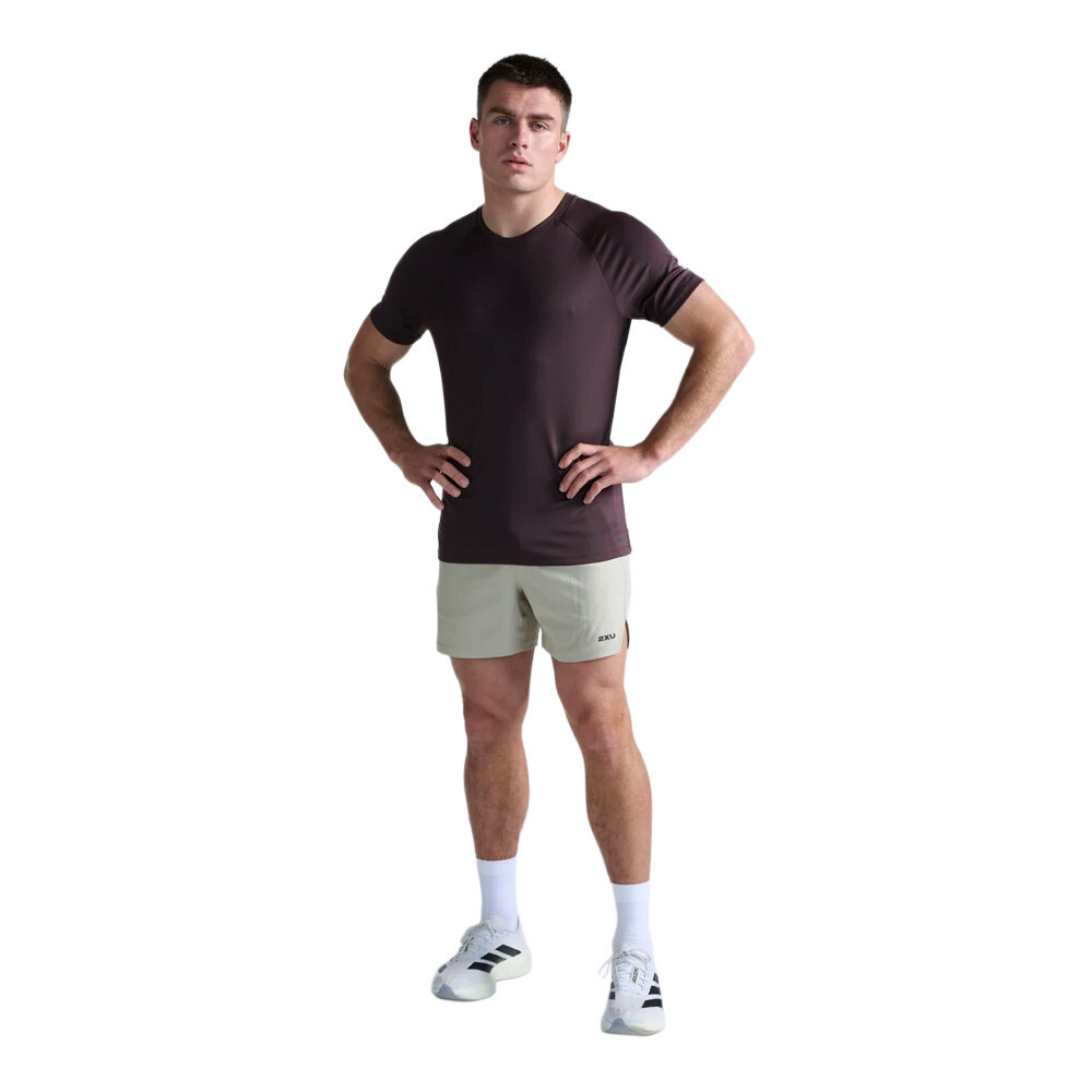 2XU Aero Men's T-Shirt | Bark/Black Reflective — photo 8