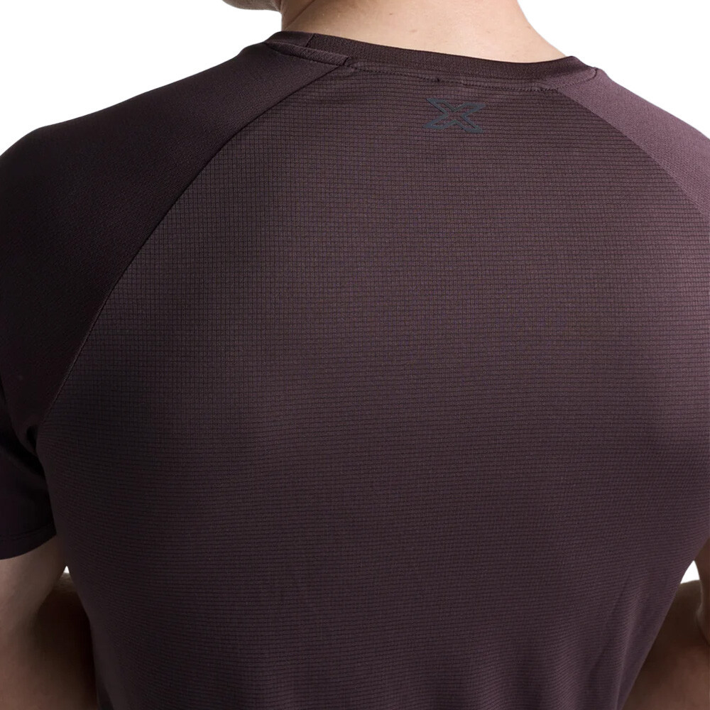 2XU Aero Men's T-Shirt | Bark/Black Reflective — photo 7