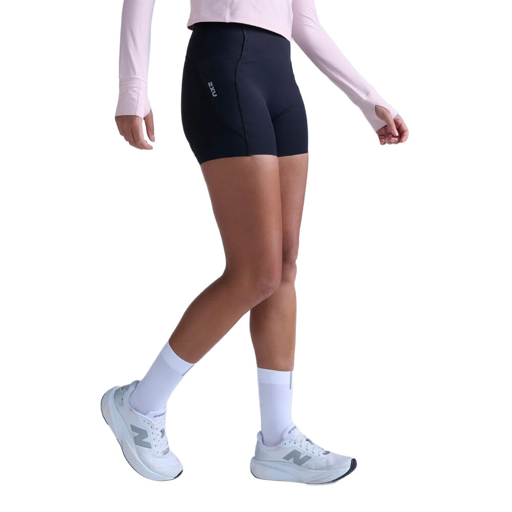 2XU Aero Mesh Hi-Rise Compression 4 Inch Women's Shorts | Black/Silver Reflective — photo 2