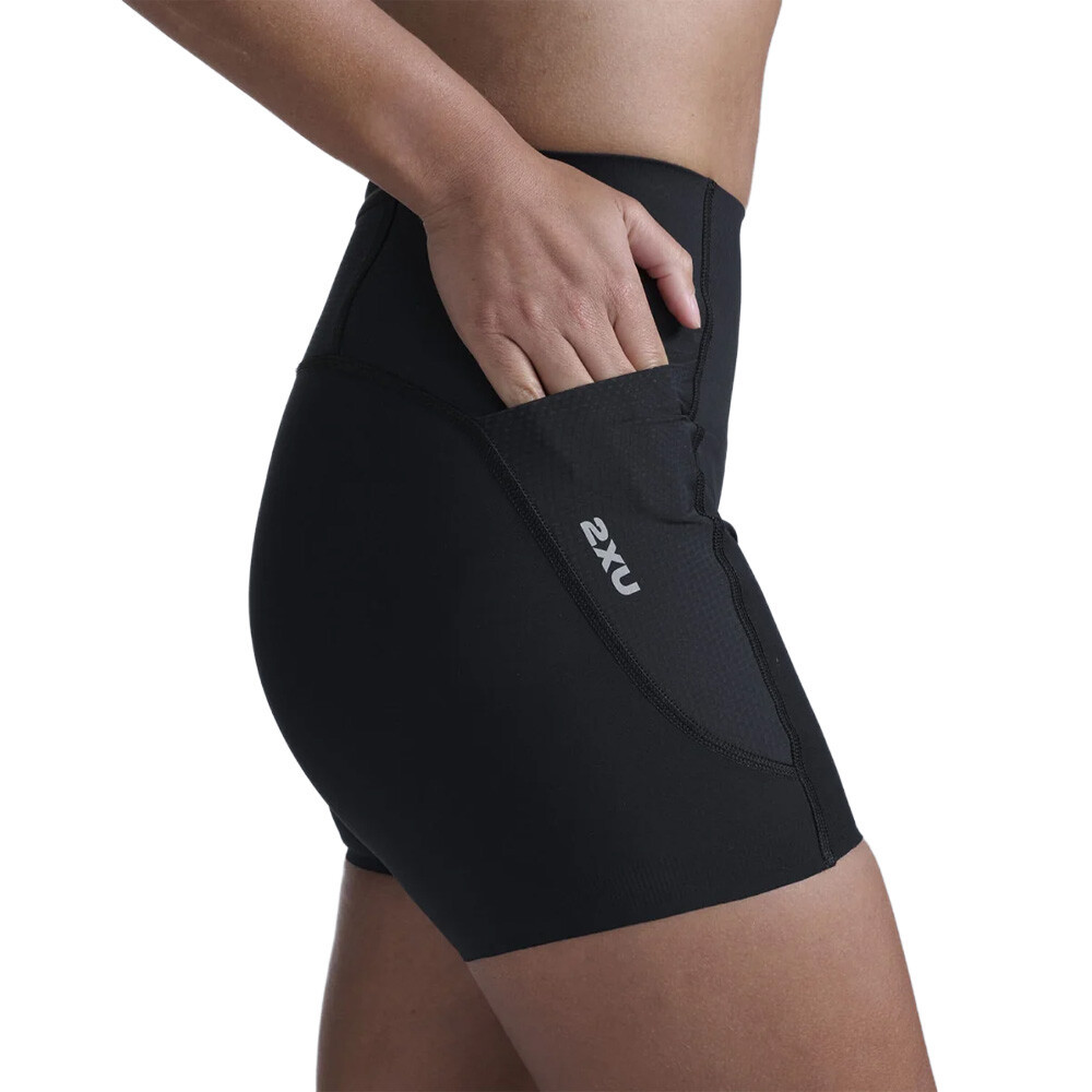 2XU Aero Mesh Hi-Rise Compression 4 Inch Women's Shorts | Black/Silver Reflective — photo 5