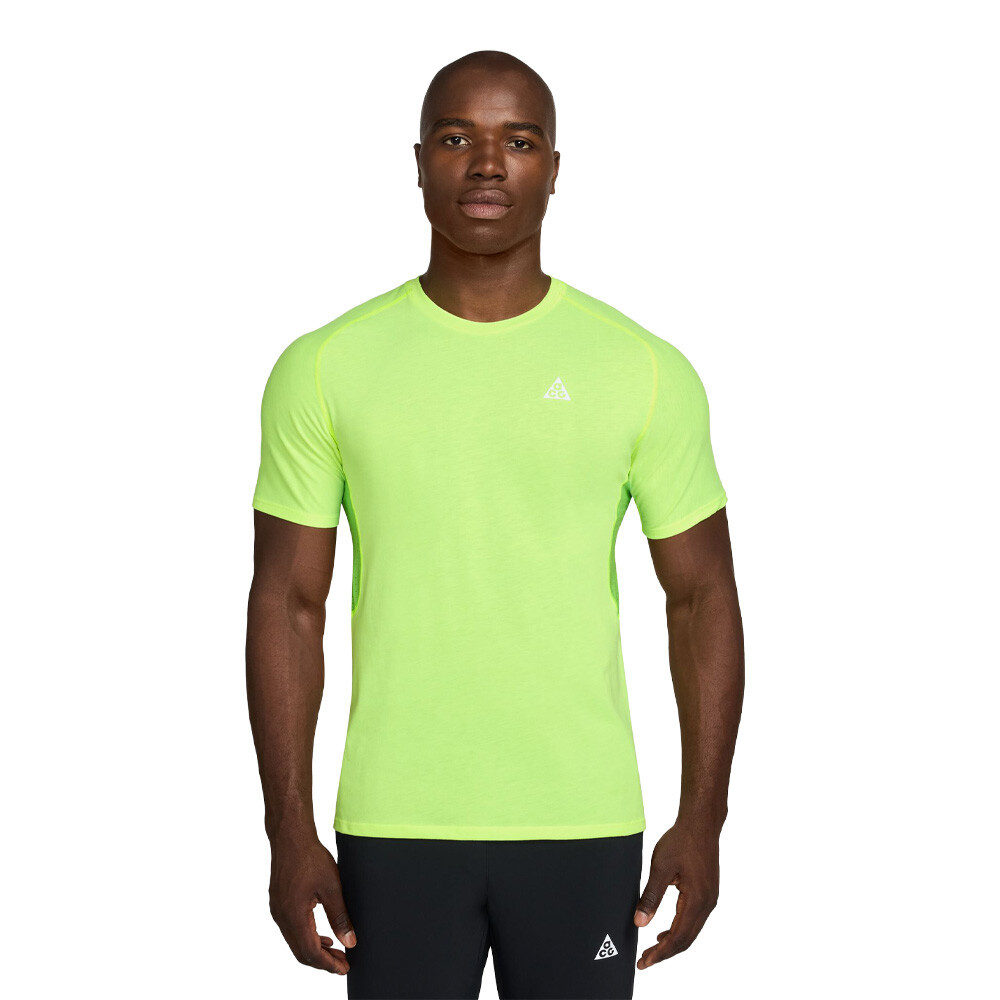 Nike ACG Dri-FIT ADV Solar Chase Men's Trail Running T-Shirt | Volt Ice/Mean Green/Summit White