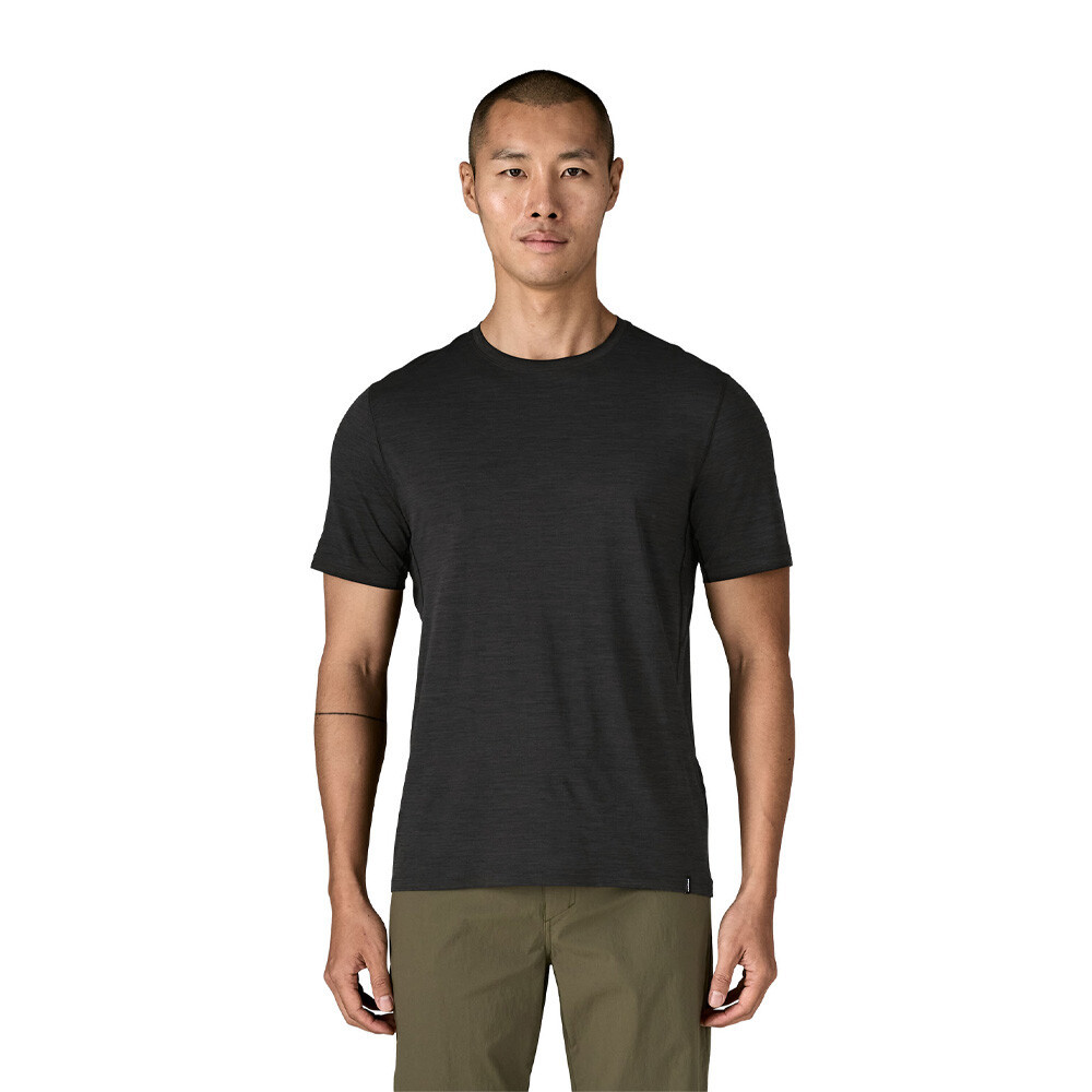 Patagonia Capilene Cool Ultra Men's T-Shirt | Black/Forge Grey