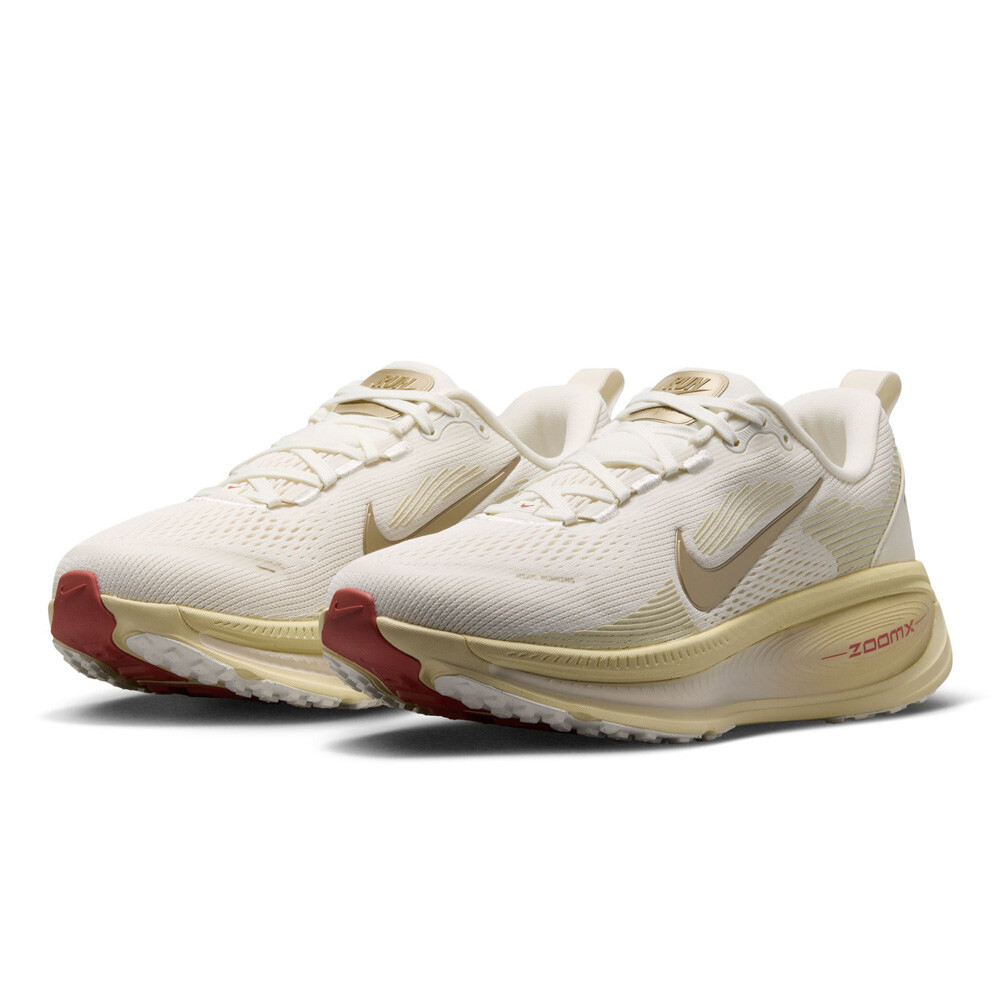 Nike Vomero 18 Women's Running Shoes | Sail/Metallic Gold Grain/Light Khaki