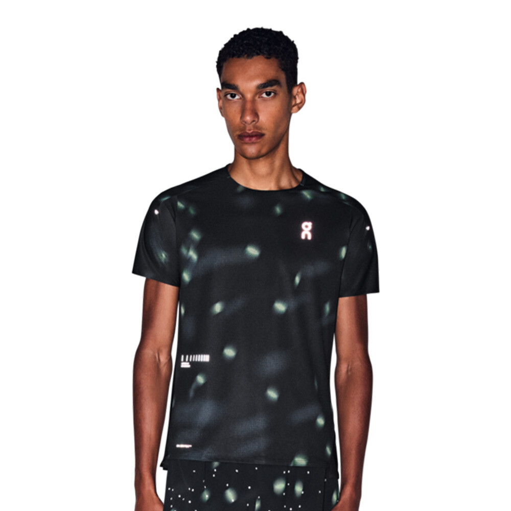 On Running On Performance Lumos Men's T-Shirt | Black