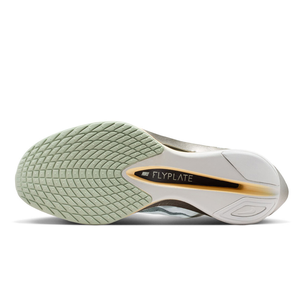 ZoomX Vaporfly Next% 4 — view 2