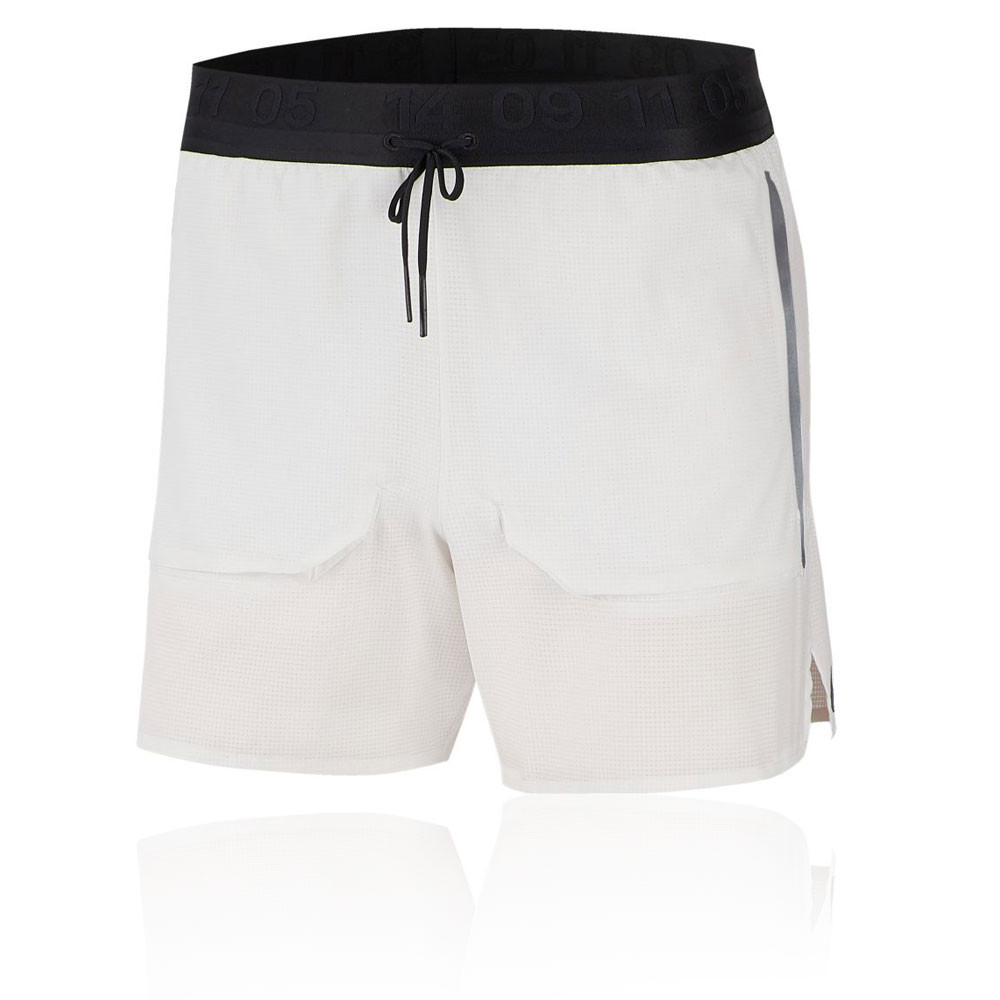 Nike 5" Tech Pack Shorts - HO19