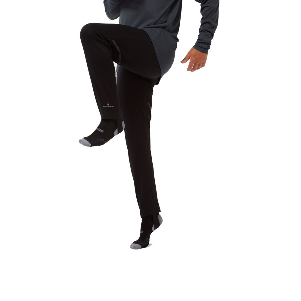 Ronhill Core Tights - SS23 - Medium : : Clothing, Shoes &  Accessories