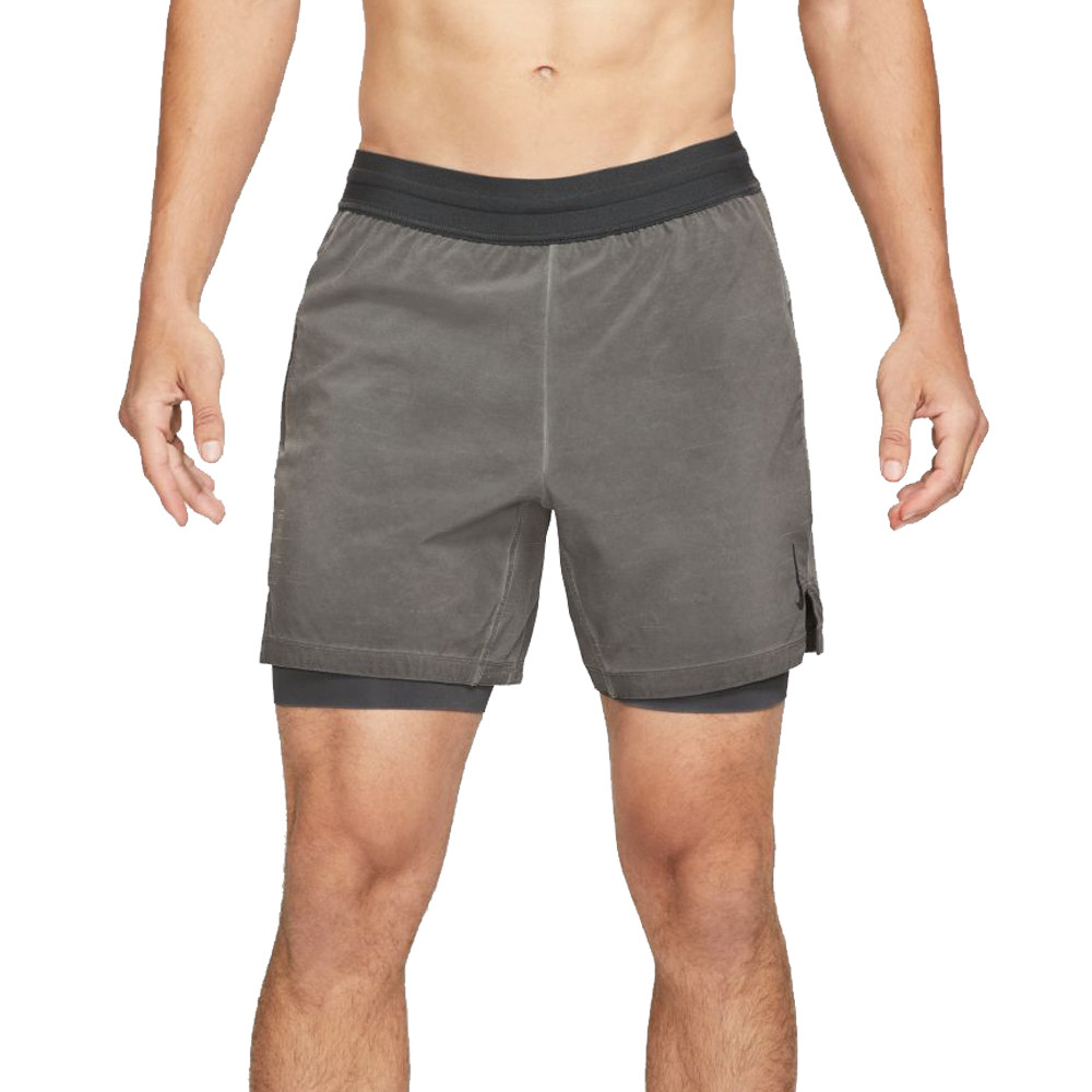 Nike Yoga Dri-FIT 2 en 1 pantalones cortos - SU21