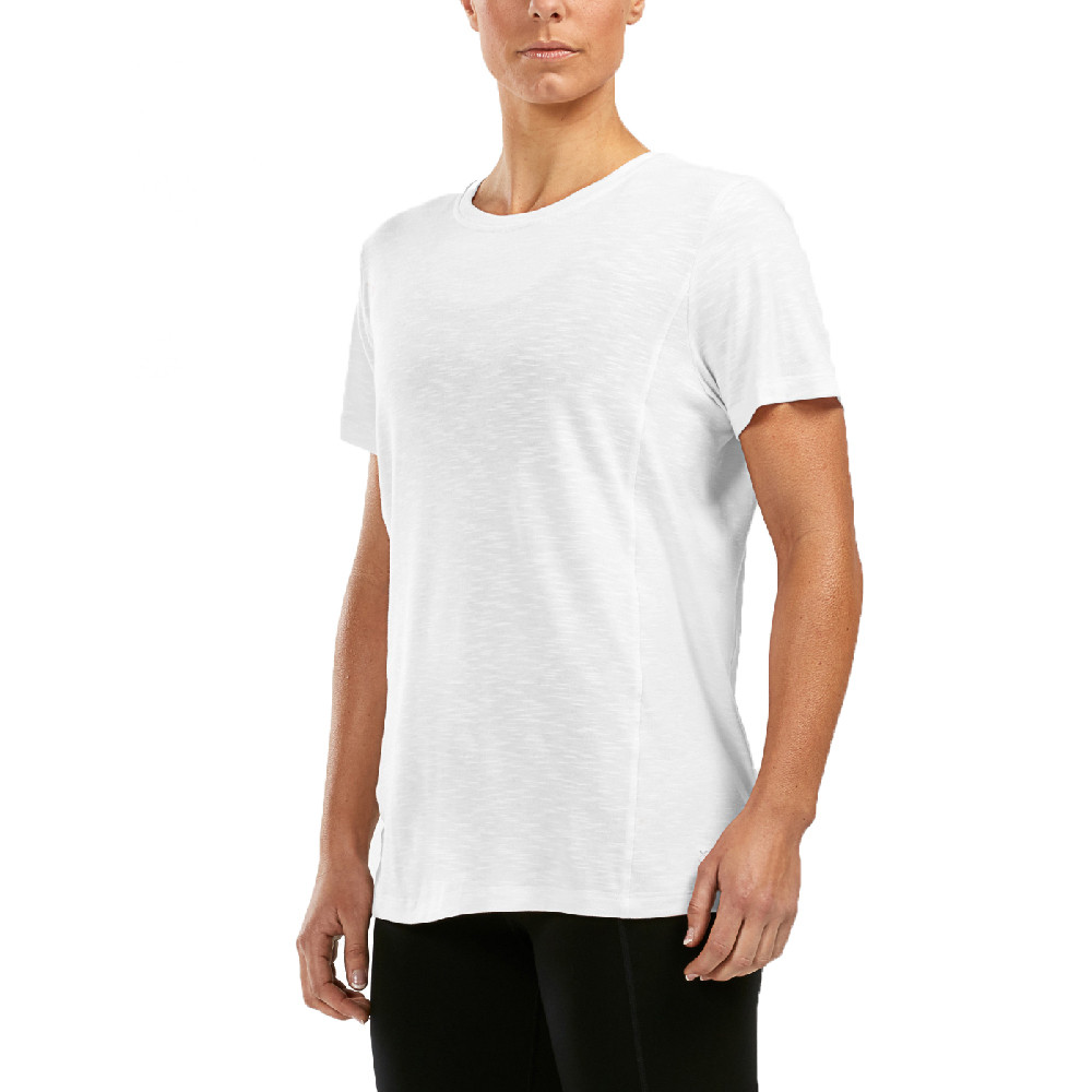 2XU Urban Relentless Rundhalsausschnitt Damen T-Shirt