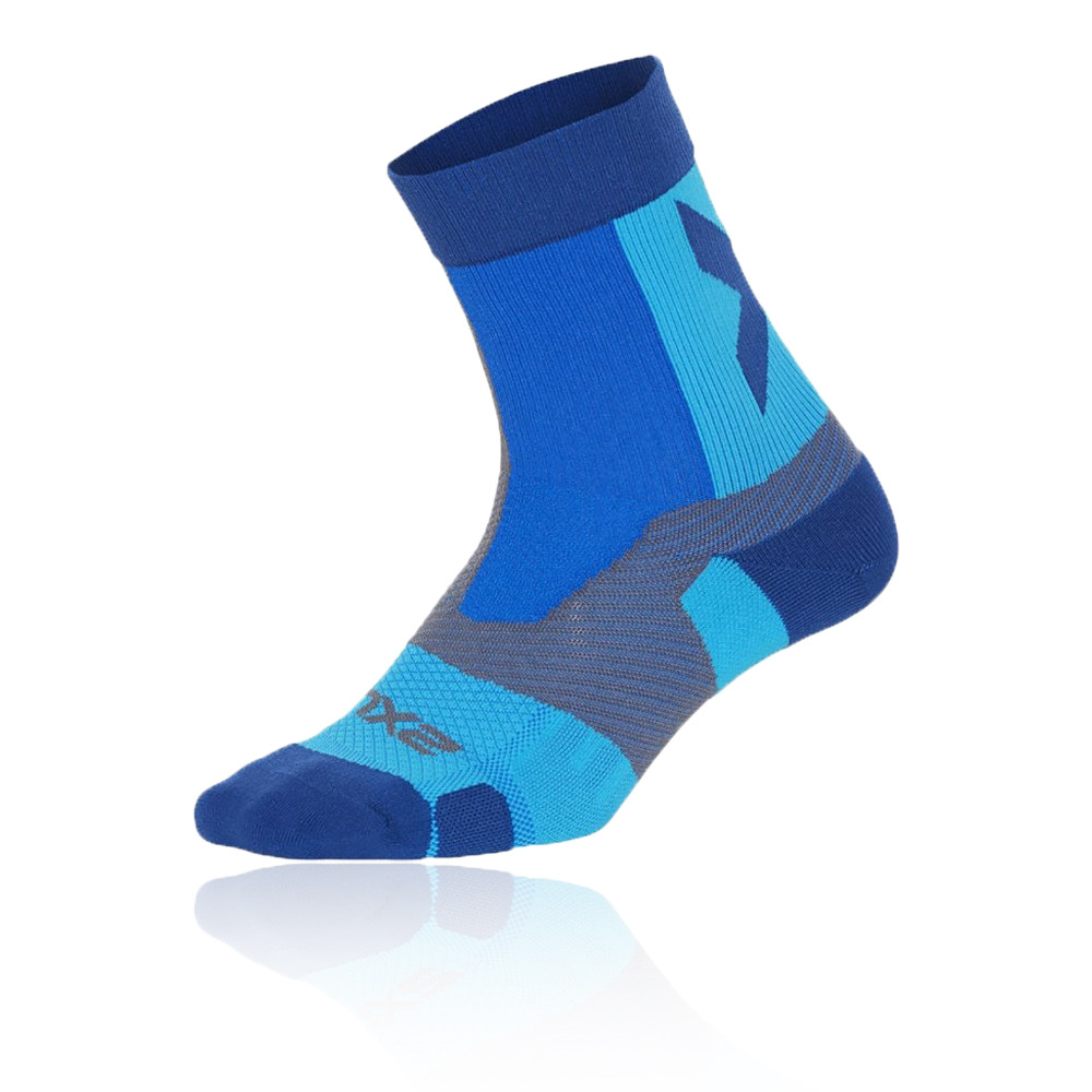 2XU Vectr Light Cushion Crew Socks