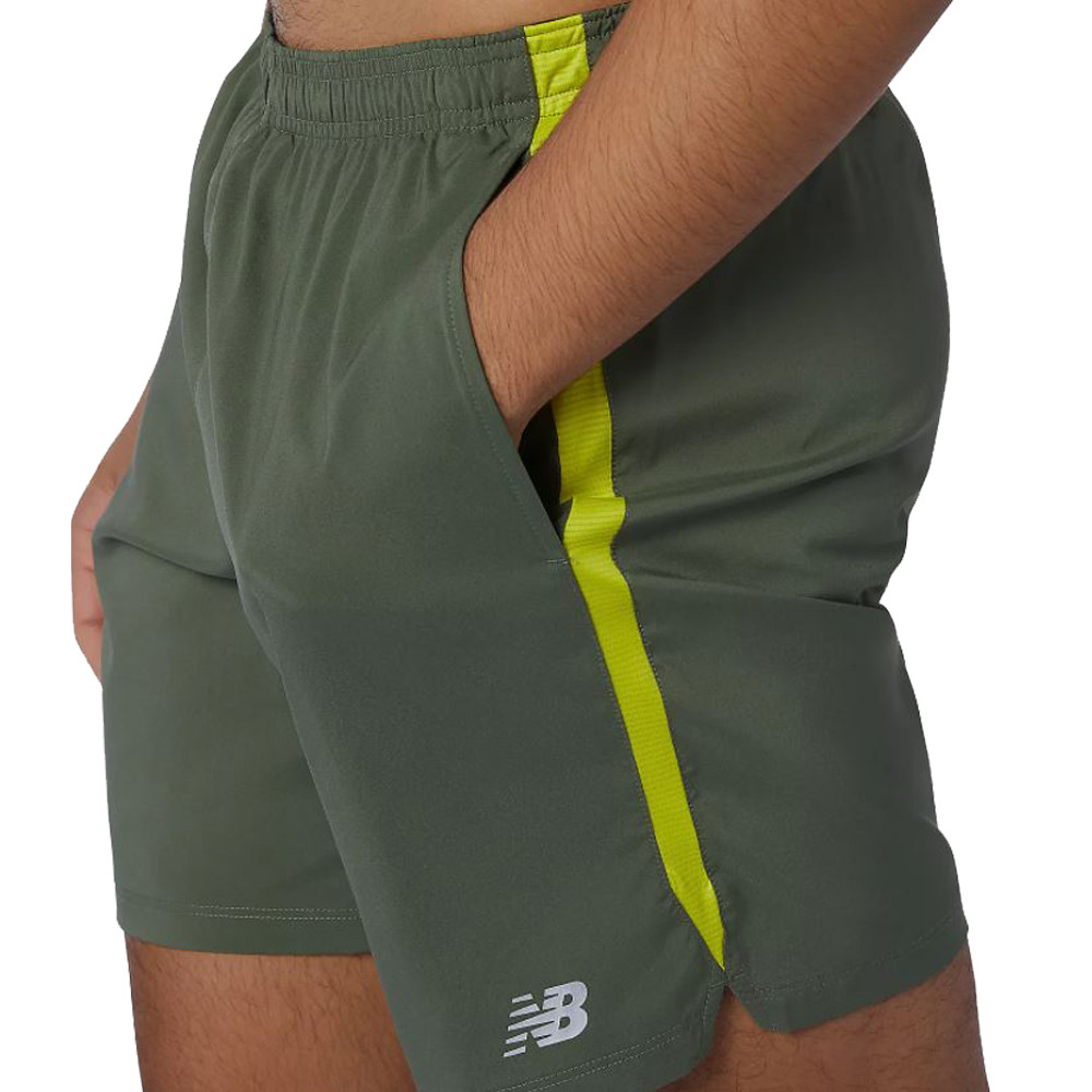 New Balance Accelerate 7 pulgada pantalones cortos running