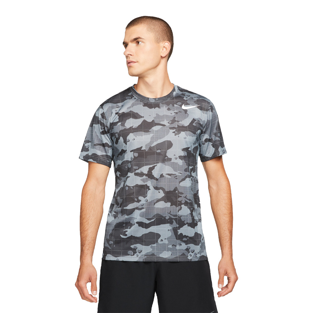 Nike Dri-FIT Camo Training T-Shirt - HO21 Nike Dri-FIT Camo Training T-Shirt - HO21