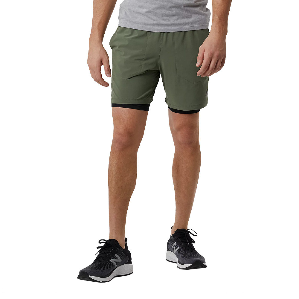 New Balance R.W.Tech 7 pulgada 2 en 1 pantalones cortos - AW22