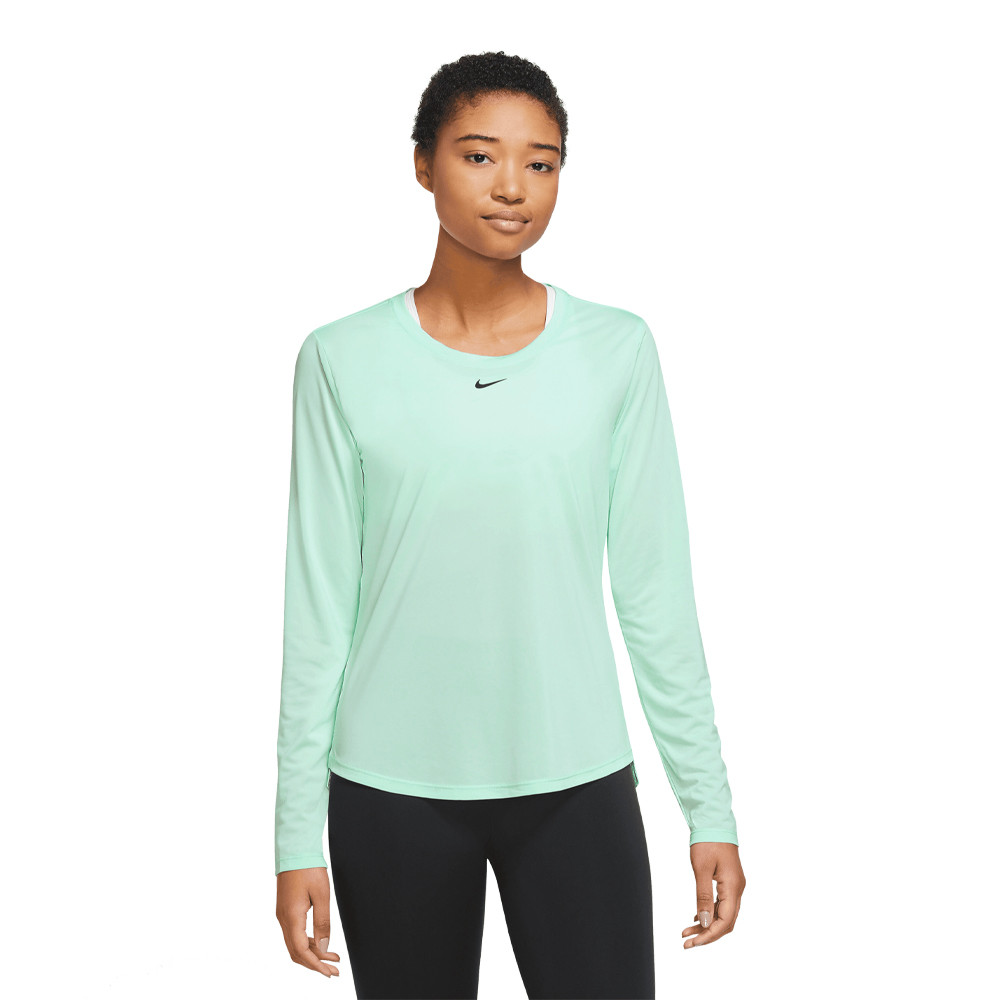 Nike Dri-FIT One mujer Standard Fit Long-Sleeve Top - HO22 Nike Dri-FIT One mujer Standard Fit Long-Sleeve Top - HO22