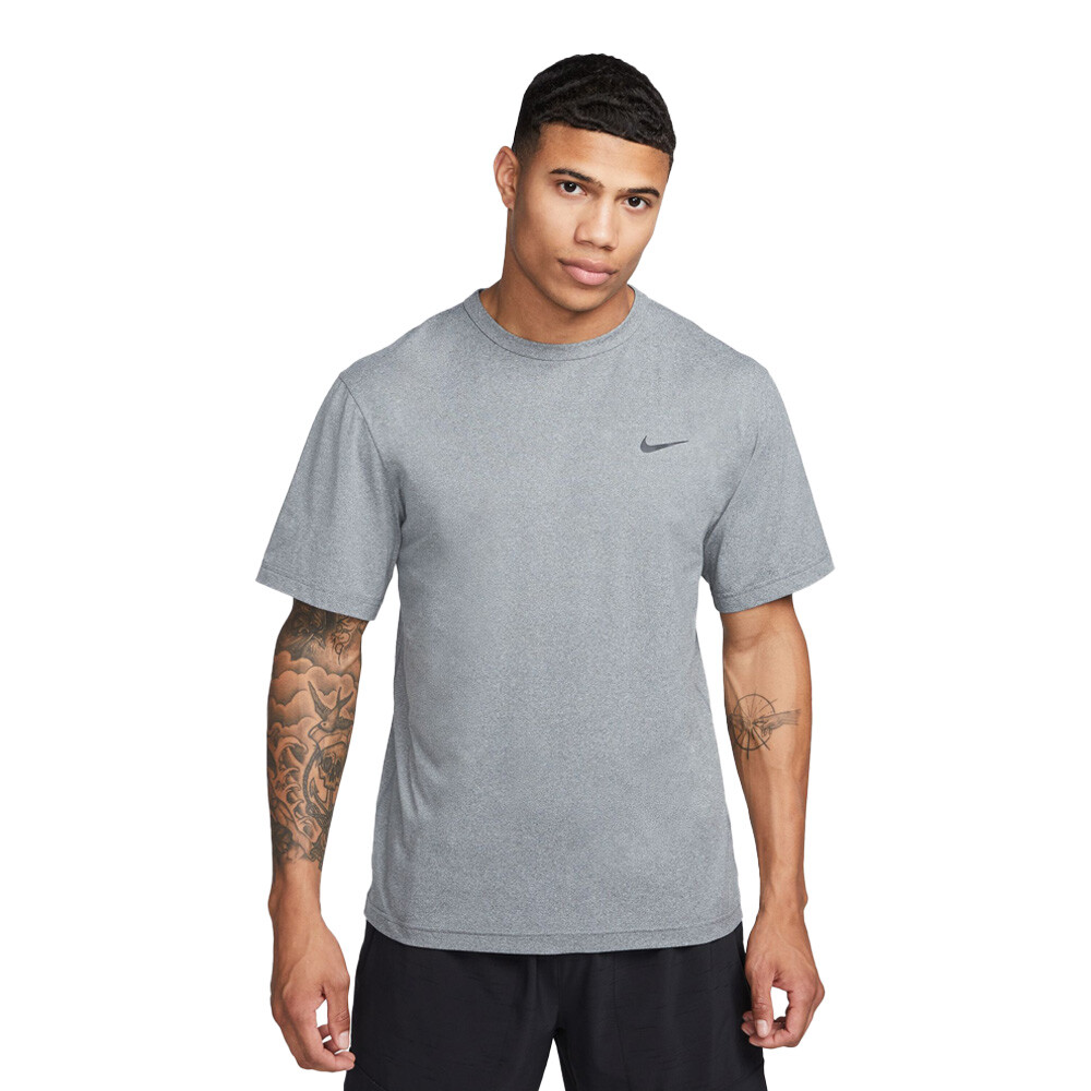 Nike Dri-FIT Hyverse camiseta UV de manga corta - SP24