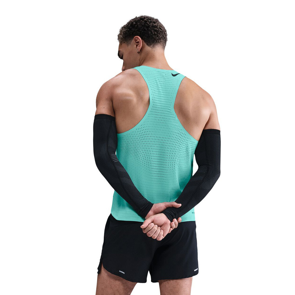 Nike Dri-FIT ADV Aeroswift Men's Running Vest - HO25