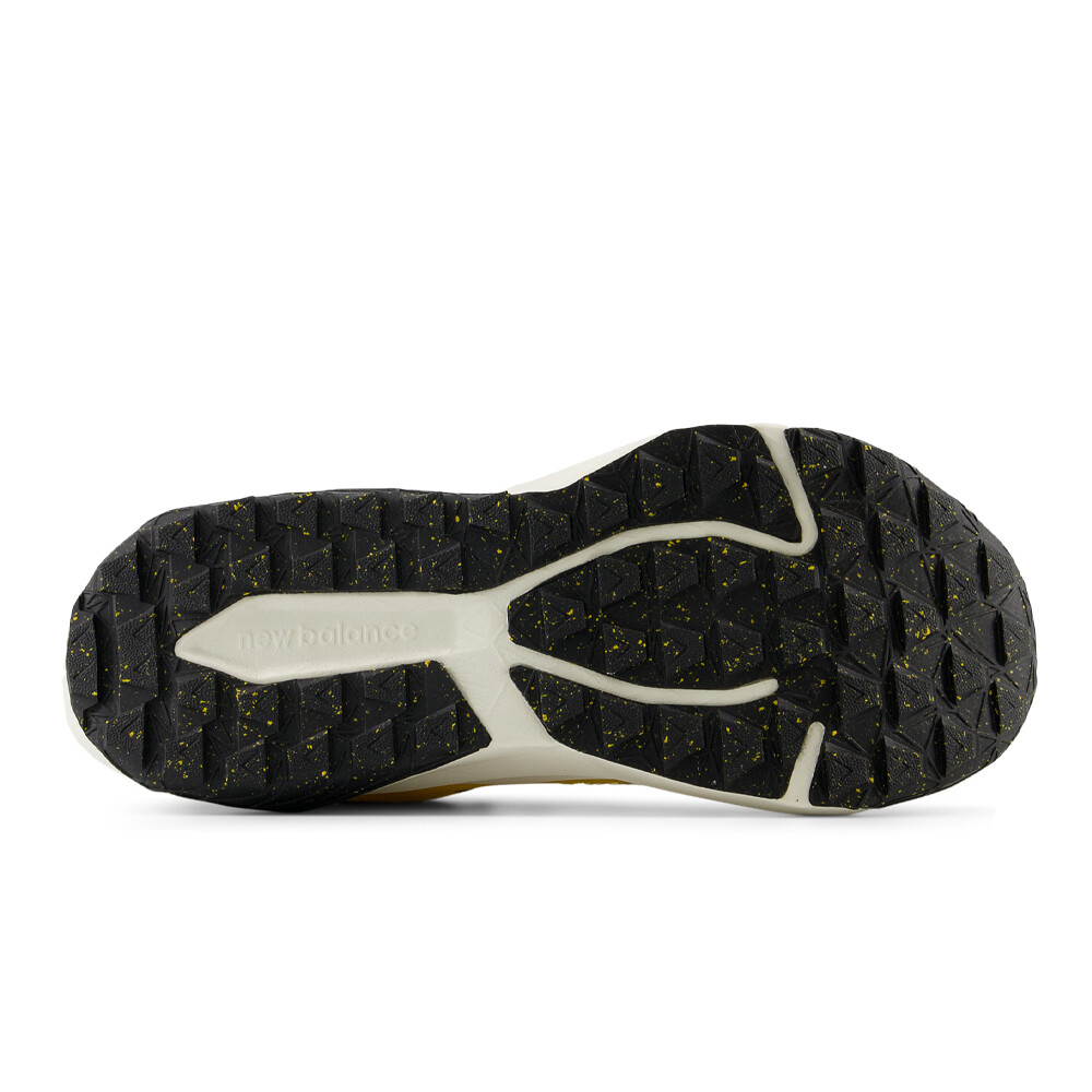 New Balance DynaSoft Nitrel v6 Herren Trail Laufschuhe (2E Width)