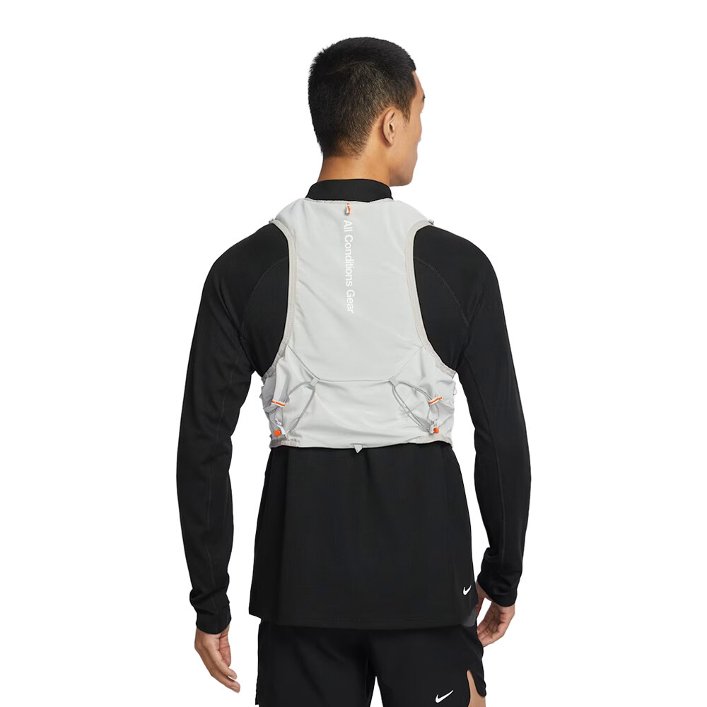 Nike ACG Goat Rocks 5L Trail Running Gilet - SP26 Nike ACG Goat Rocks 5L Trail Running Gilet - SP26