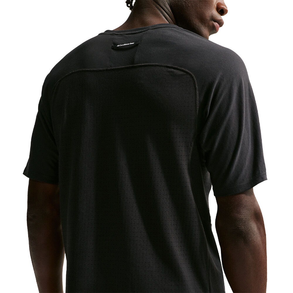 Nike ACG Dri-FIT ADV Solar Chase Herren Trail Lauf-T-Shirt - SP26