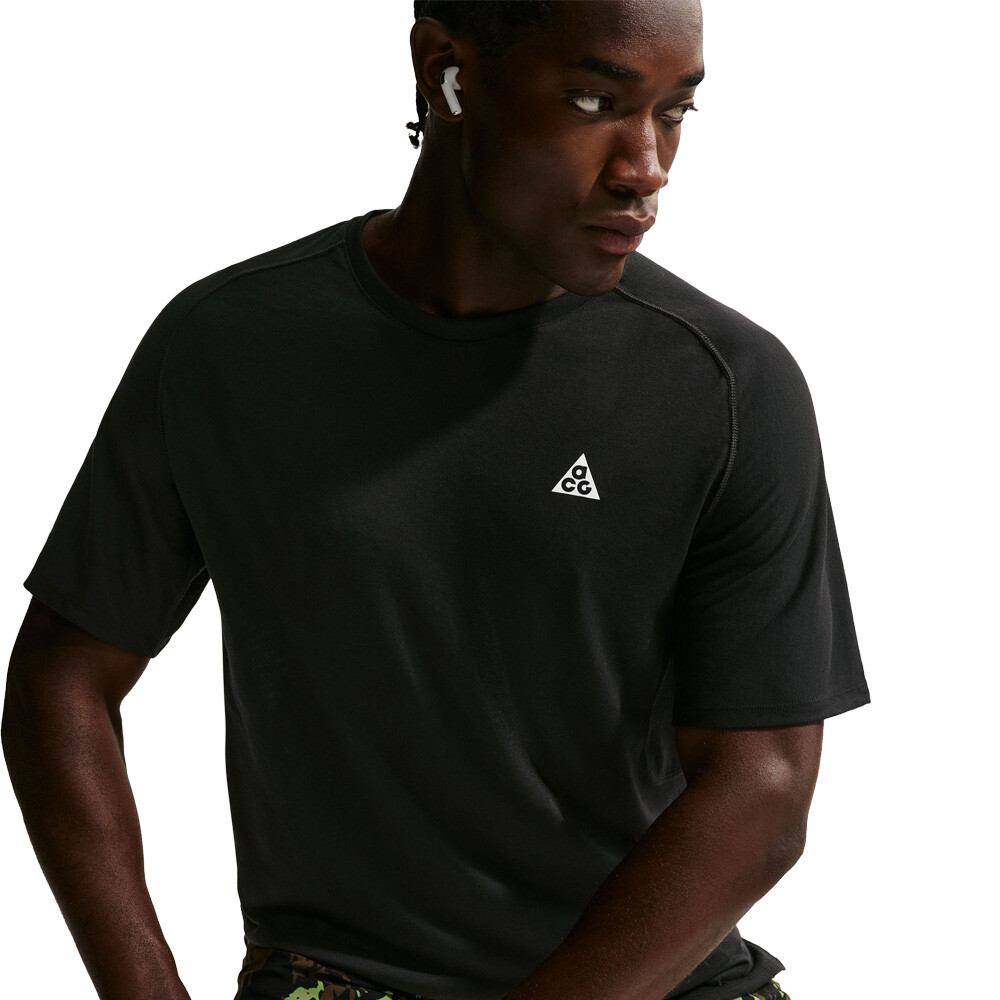 Nike ACG Dri-FIT ADV Solar Chase Herren Trail Lauf-T-Shirt - SP26