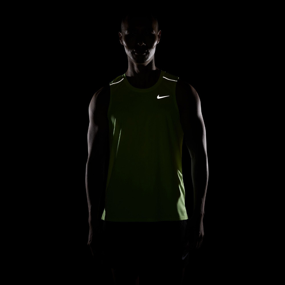 Nike Dri-FIT Miler Men's Running Vest - SU26