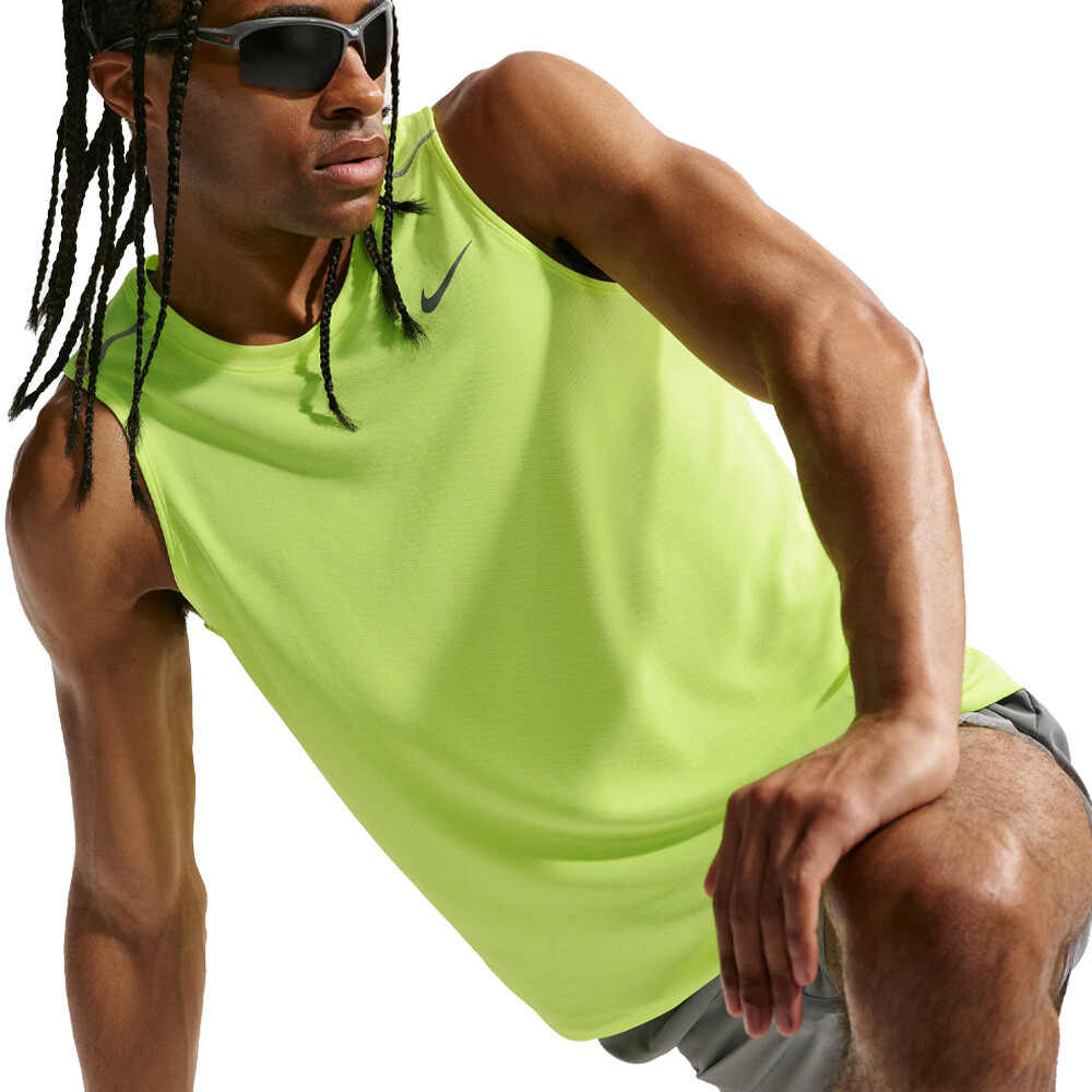 Nike Dri-FIT Miler Men's Running Vest - SU26
