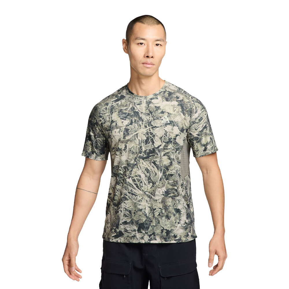 Nike ACG Dri-FIT ADV Solar Chase hombre trail camiseta running - FA26 Nike ACG Dri-FIT ADV Solar Chase hombre trail camiseta running - FA26