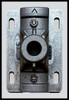 X-BR-BB-FM-C00
Fits 3/4" diameter banner rod.
Silver 
