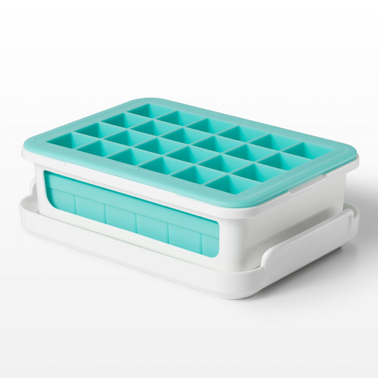 Covered Silicone Ice Cube Tray - Large Cubes - OXO Australia