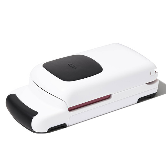 Quick-Release Multi-Cherry Pitter Quick-Release Multi-Cherry Pitter