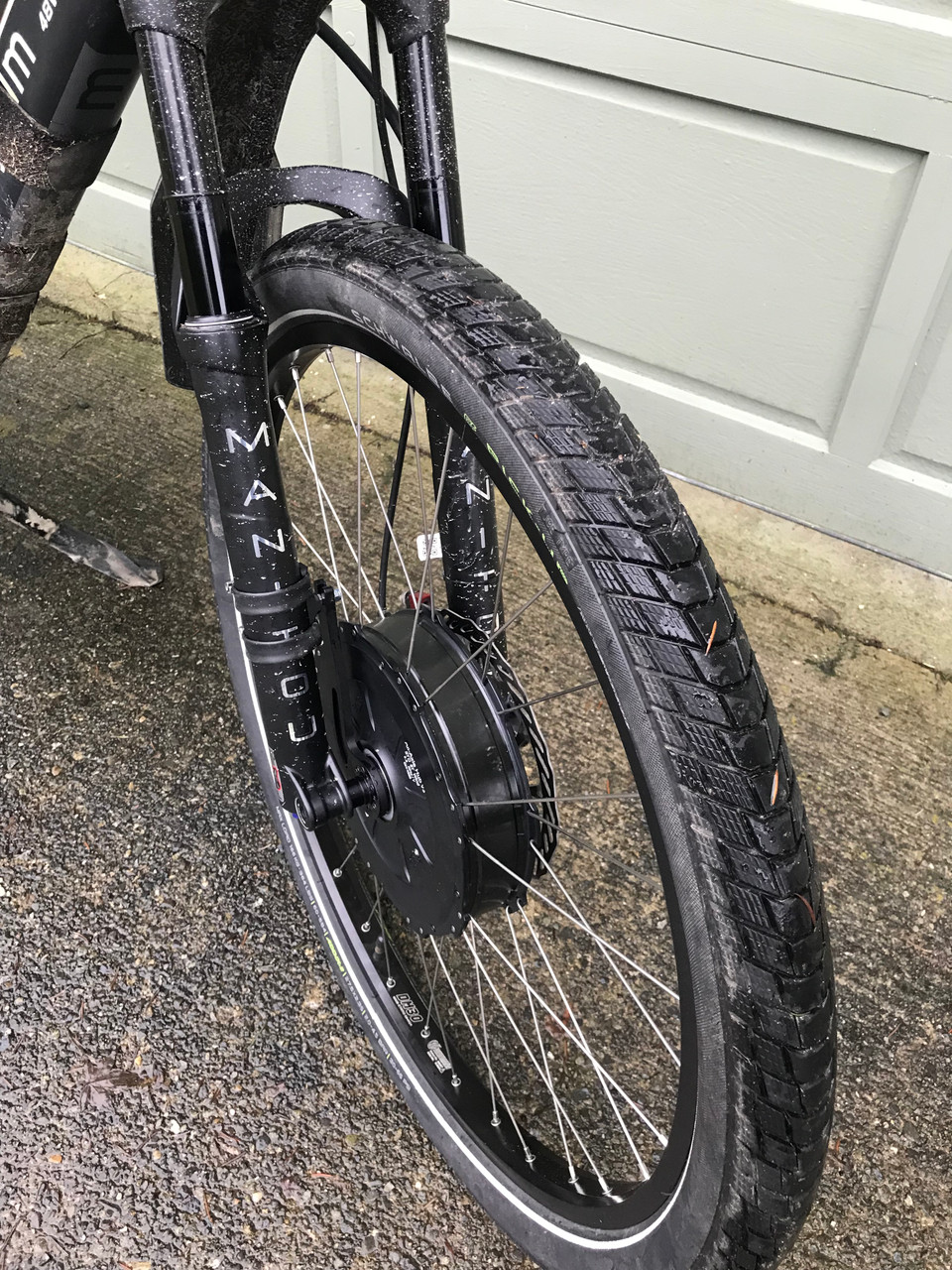 Custom Manitou Machete air fork with 15X110 through axle and 1 1/8