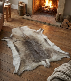 Reindeer Hide FRD005 (120cm x 115cm)