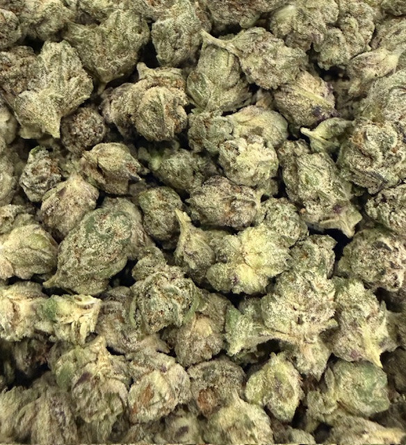 Zoda Zeclair – Indica Hybrid THCA Flower Smalls
Dense, colorful small buds with a sweet, creamy aroma layered with light berry and earthy notes, offering a smooth indica-leaning hybrid profile.
