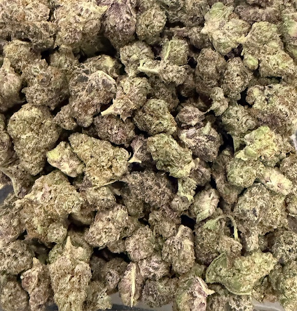 Sub Zero – Indica THCA Flower Smalls (SHORT)

Icy, crystal-coated small buds with cool minty notes layered over sweet pine and light earth, delivering a smooth, heavy indica profile.