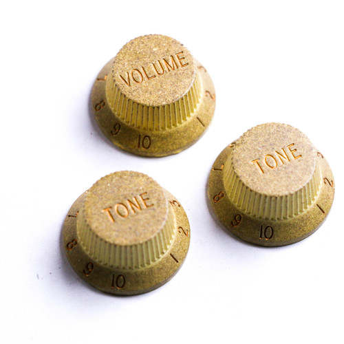AGP ™ - Aged Relic Stratocaster ® Volume Tone Knobs 6mm Split Shafts #128264