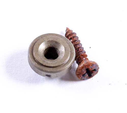 AGP ™ Vintage Round String Tree and Screw Relic Aged Nickel For Tele-Style Electric Guitars #521265