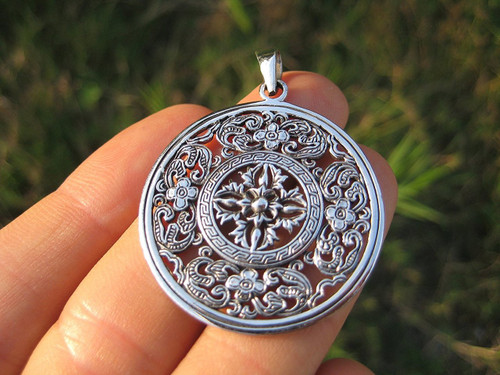 925 Silver Viswa Vajra Mandala Buddha Buddhist Pendant Necklace